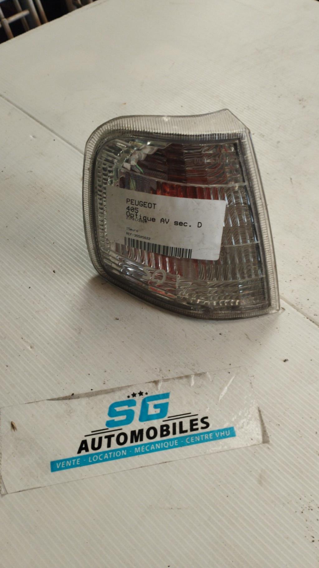 Gruppo ottico anteriore secondario destro (luci)(freccia) PEUGEOT 405  - 1