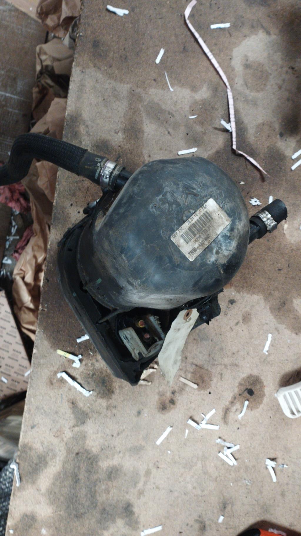 Pompe de direction CITROEN C5 2 BREAK Diesel - 1