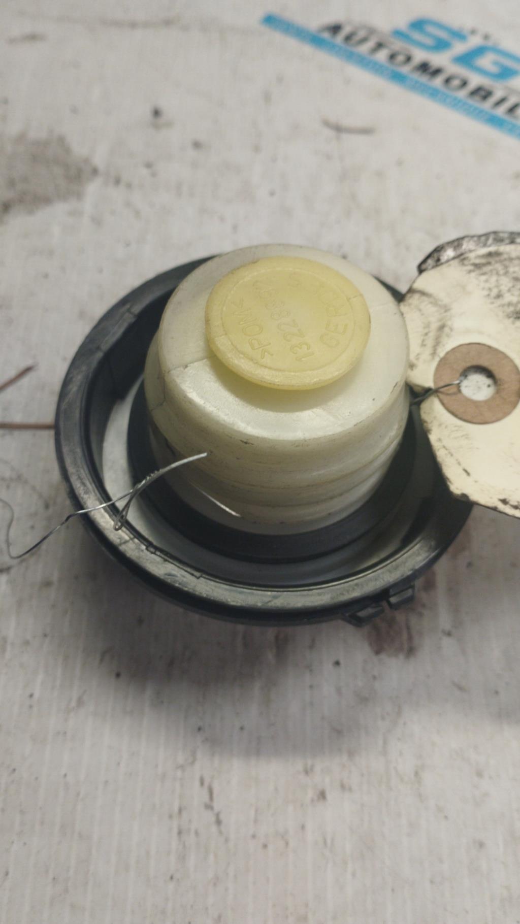 Bouchon de carburant OPEL CORSA D PHASE 2 Essence - 1