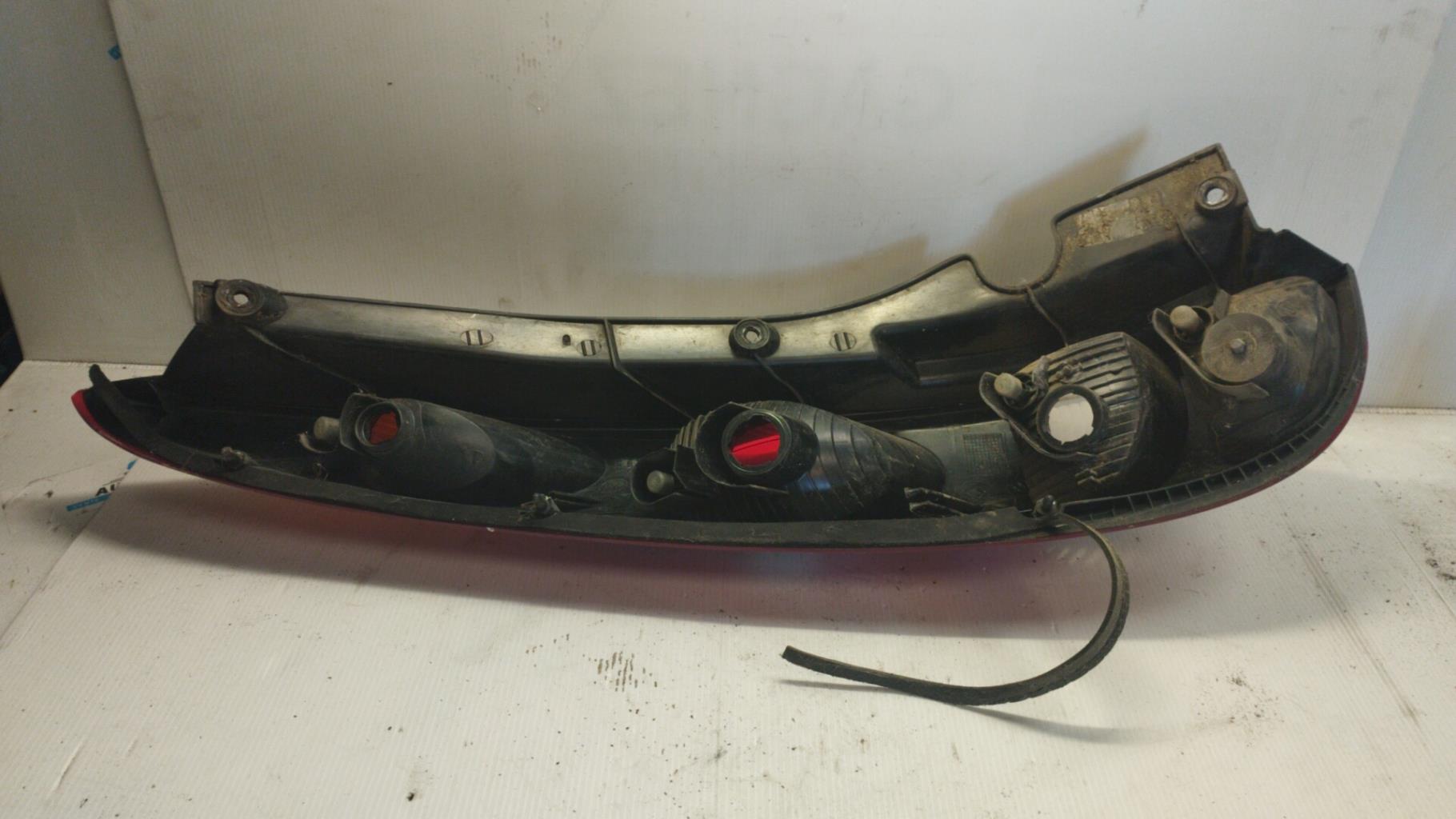 Fanale posteriore principale destro (luci) NISSAN ALMERA TINO PHASE 1 Diésel - 1
