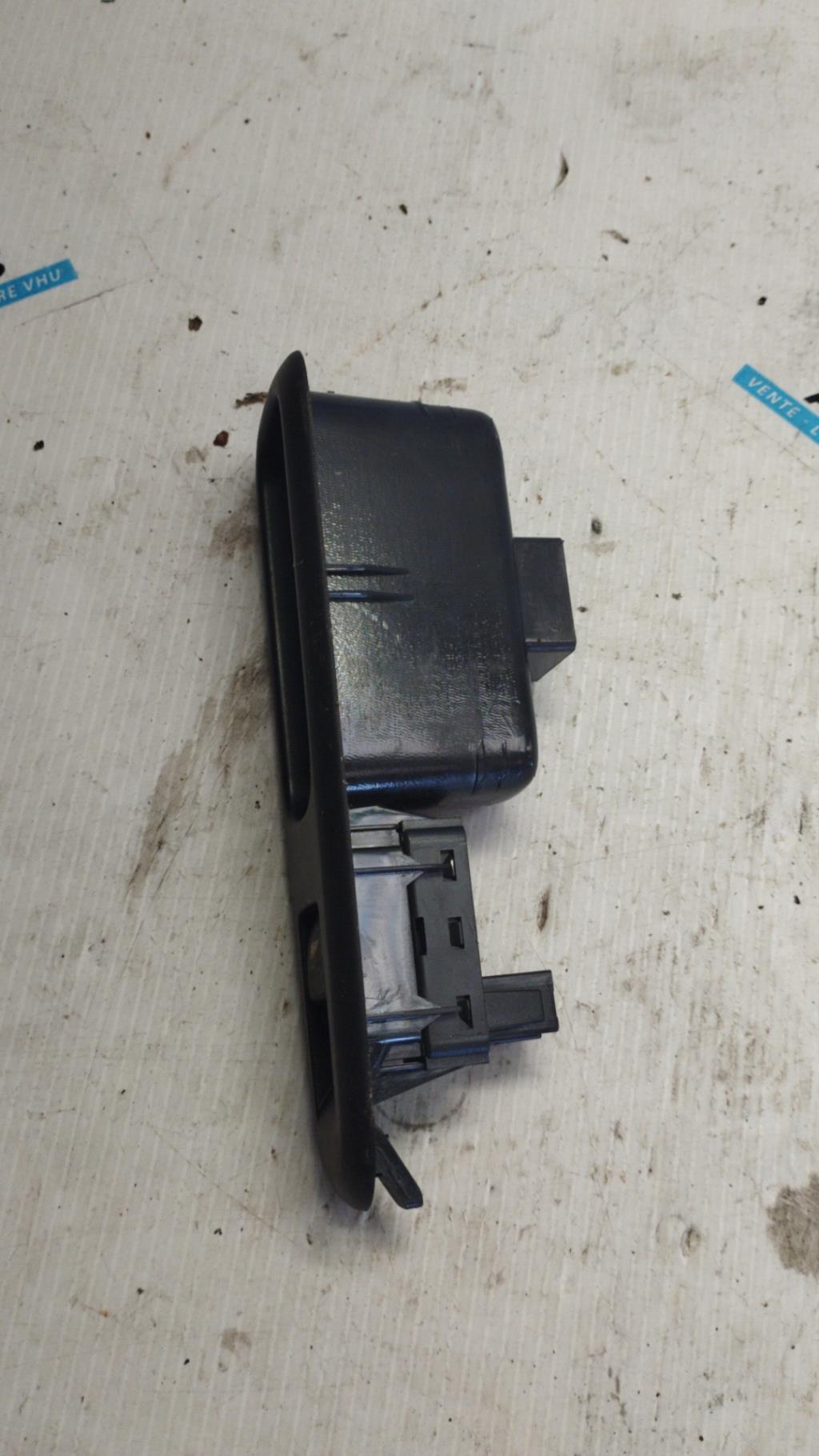 Interruttore lavacristalli posteriore sinistro PEUGEOT 3008 1 PHASE 1 Diésel - 1