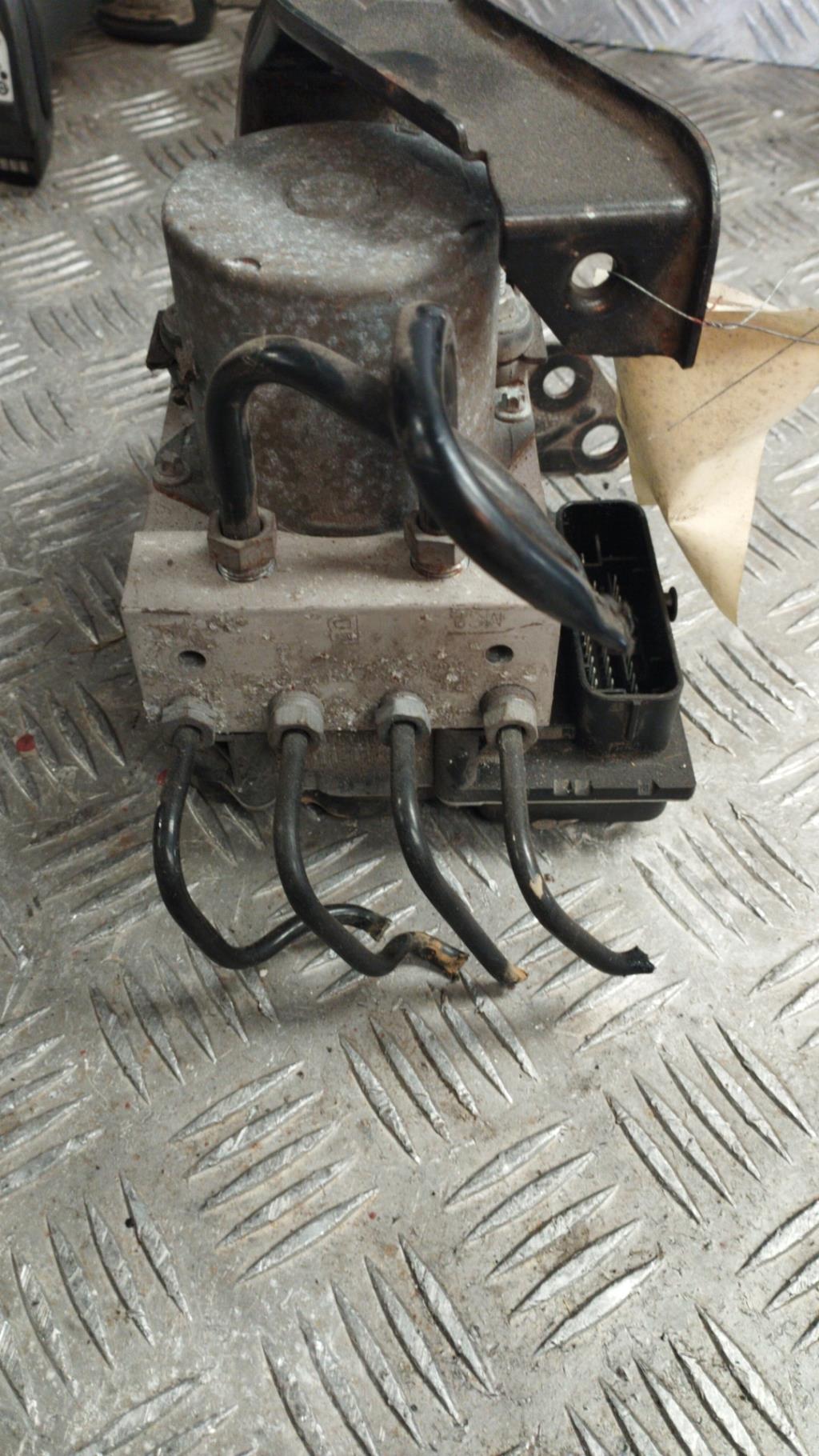 Blocco ABS (antibloccaggio freni) PEUGEOT 407 PHASE 1 Diésel - 1