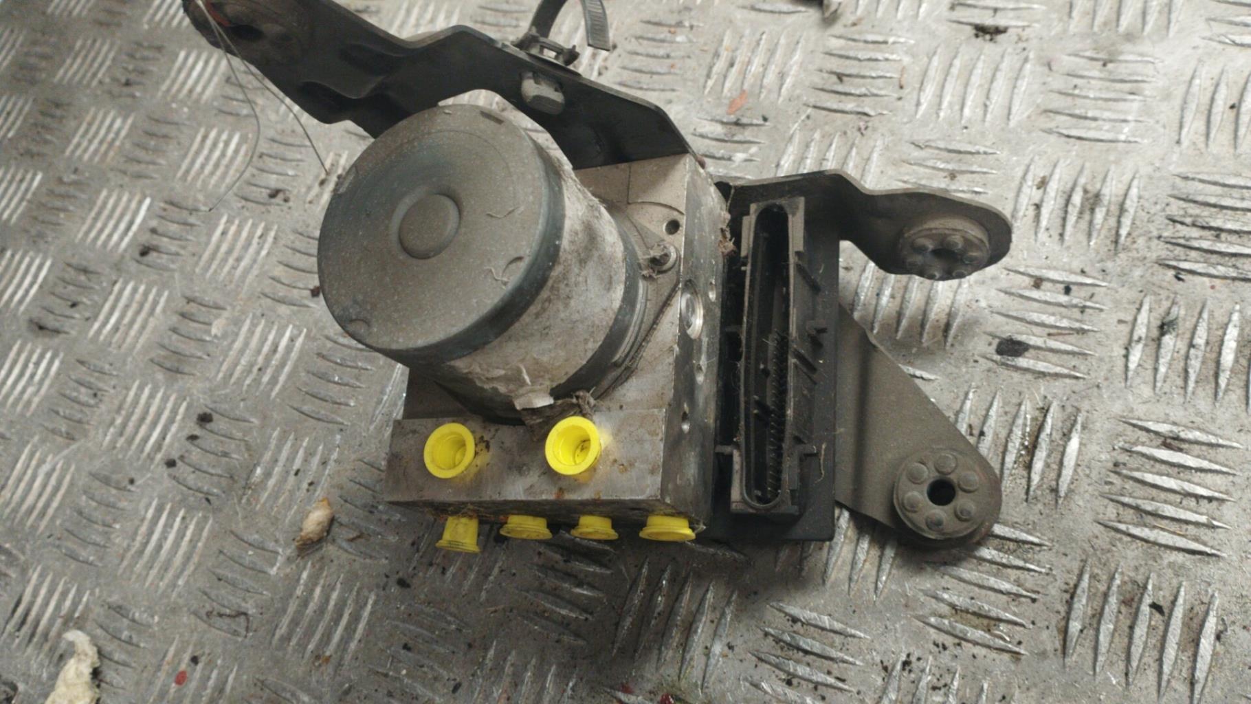 Blocco ABS (antibloccaggio freni) RENAULT GRAND SCENIC 2 PHASE 1 Diésel - 1
