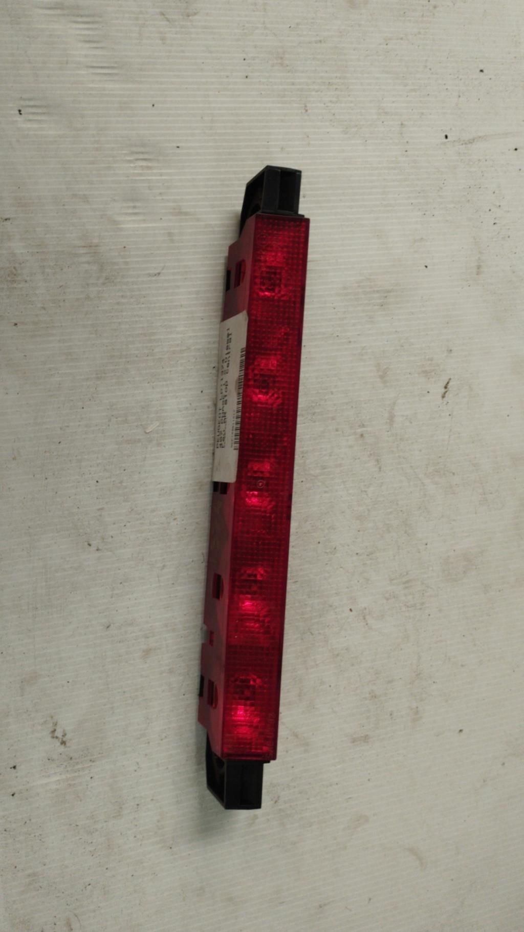 Luce stop centrale PEUGEOT 407 PHASE 1 Diésel - 1