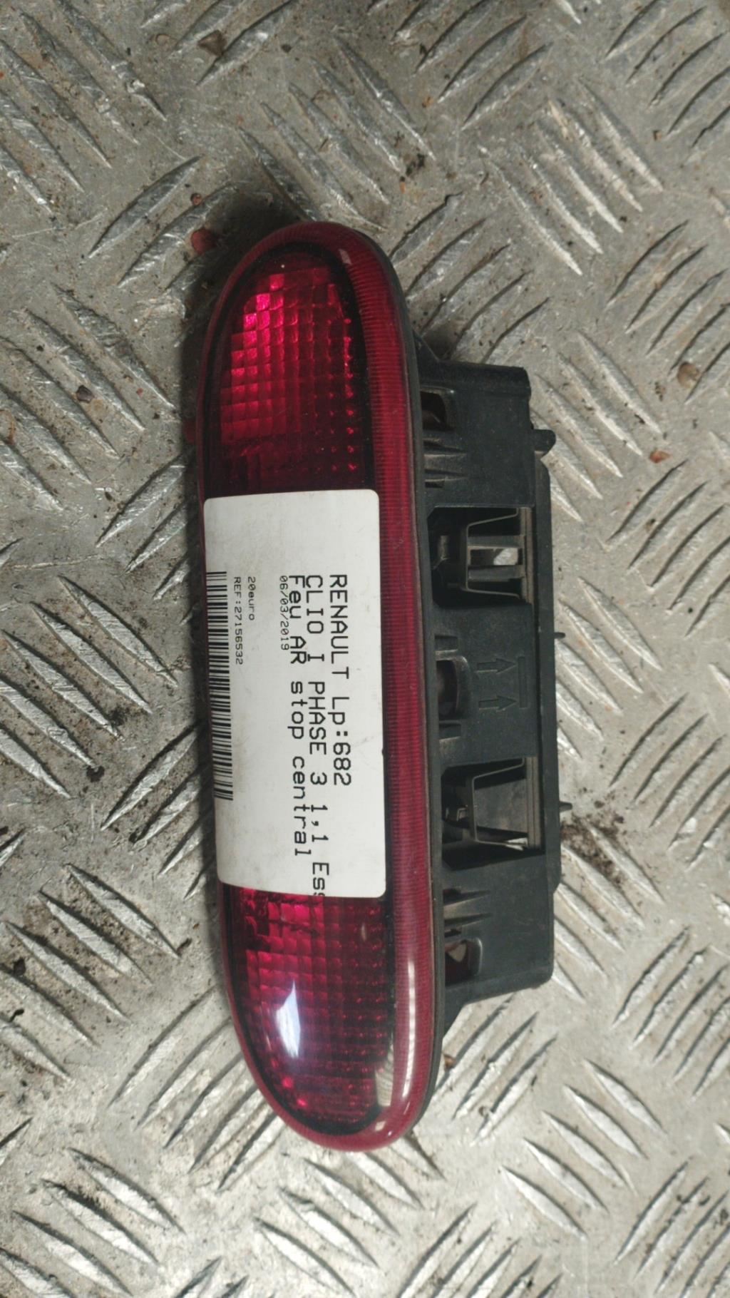 Feu arriere stop central RENAULT CLIO 1 PHASE 3 Essence - 1