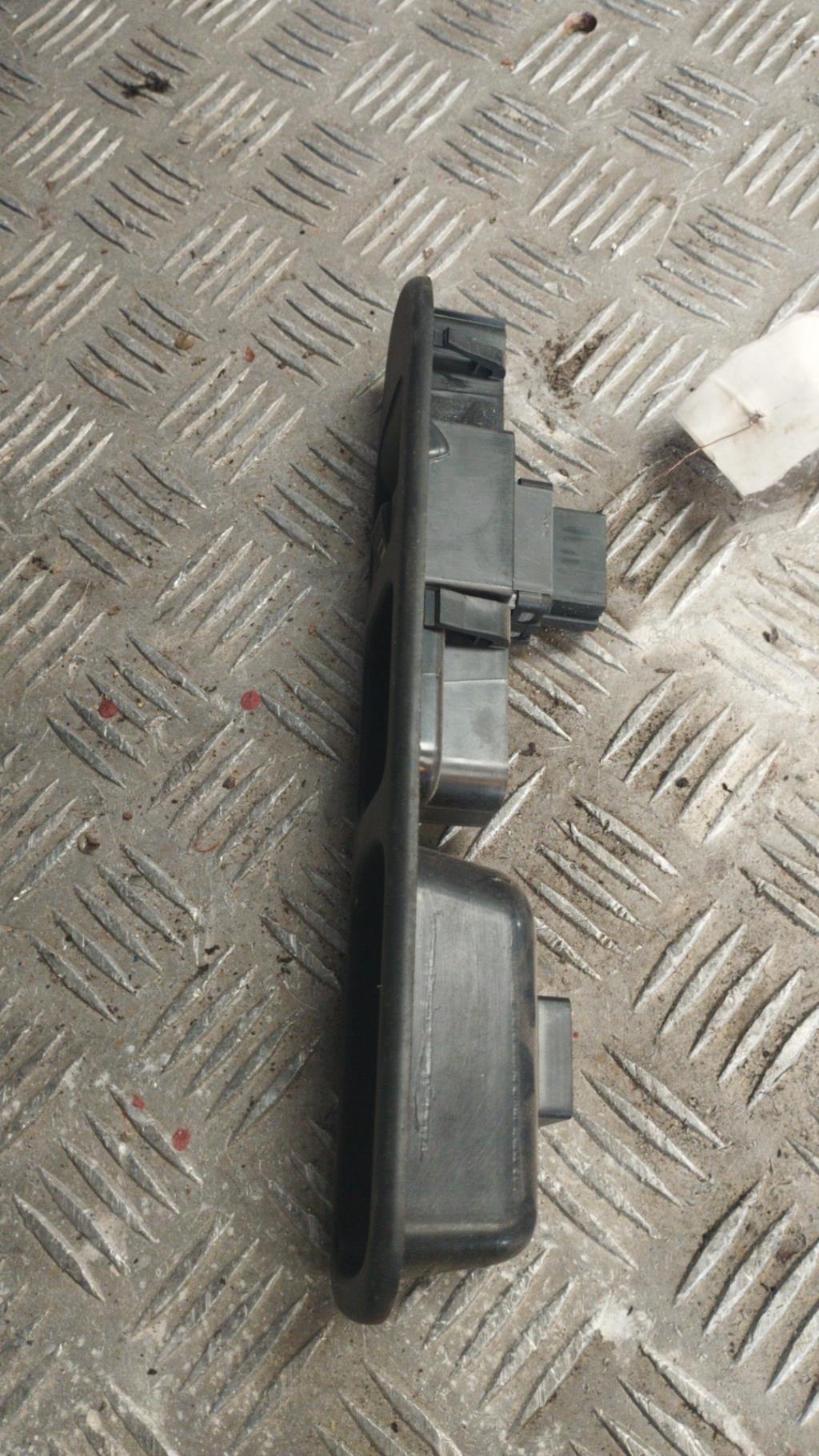 Interruttore lavacristalli anteriore destro PEUGEOT 307 PHASE 1 Diésel - 1