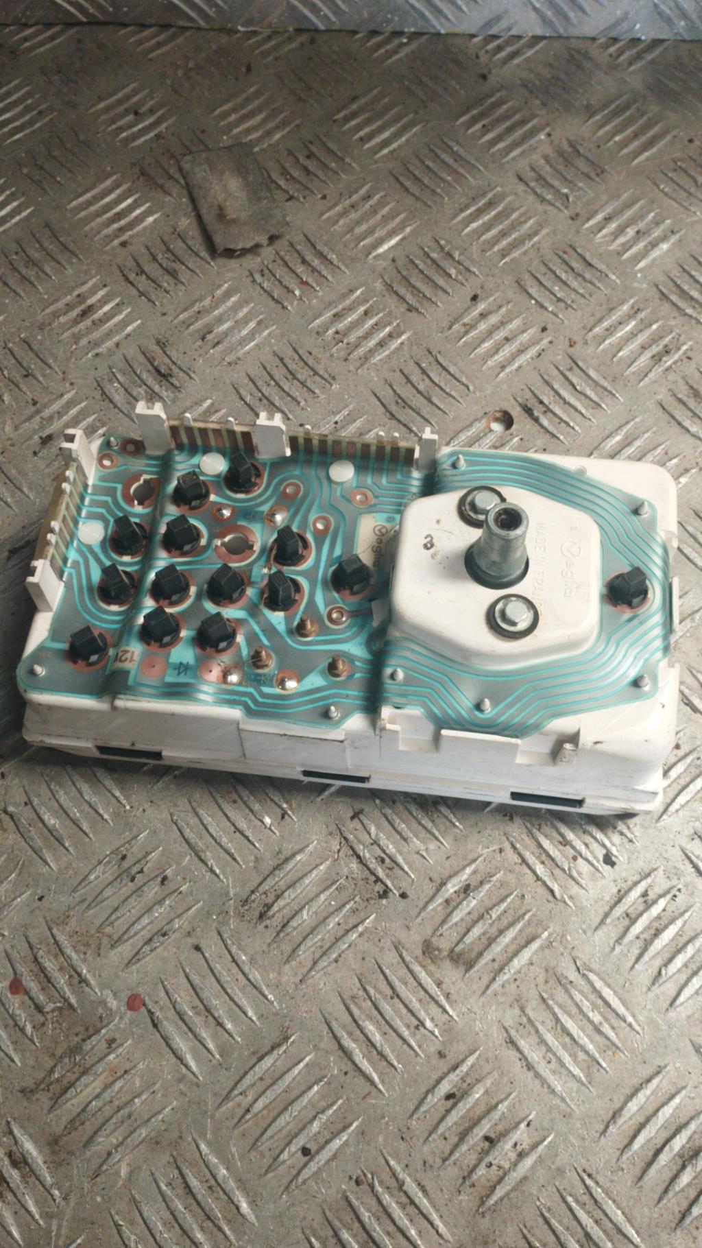 Compteur RENAULT EXPRESS PHASE 1 Essence - 1