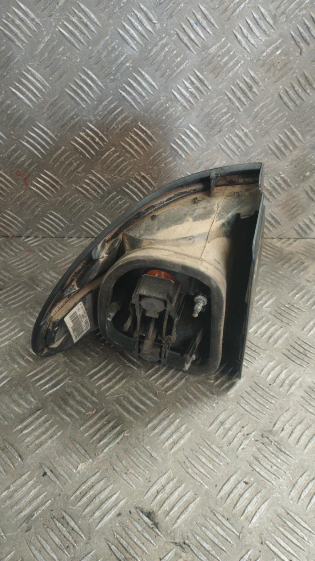 Fanale posteriore principale destro (luci) RENAULT LAGUNA 1 PHASE 2 Diésel - 1