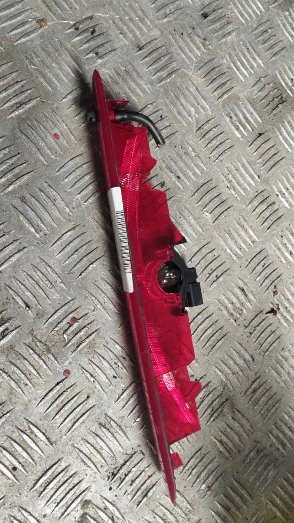 Feu arriere stop central RENAULT CLIO 3 PHASE 1 Diesel - 1