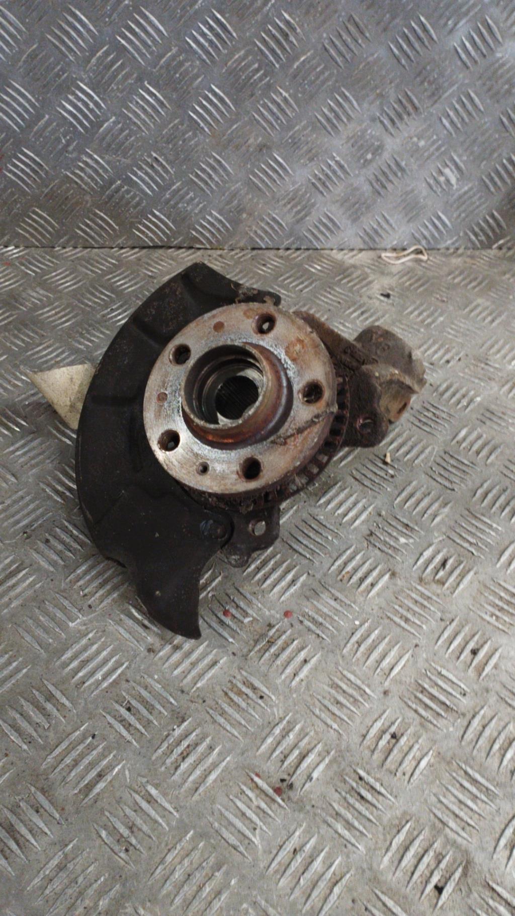 Mozzo anteriore destro VOLKSWAGEN NEW BEETLE 1 PHASE 1 Gasolina - 1