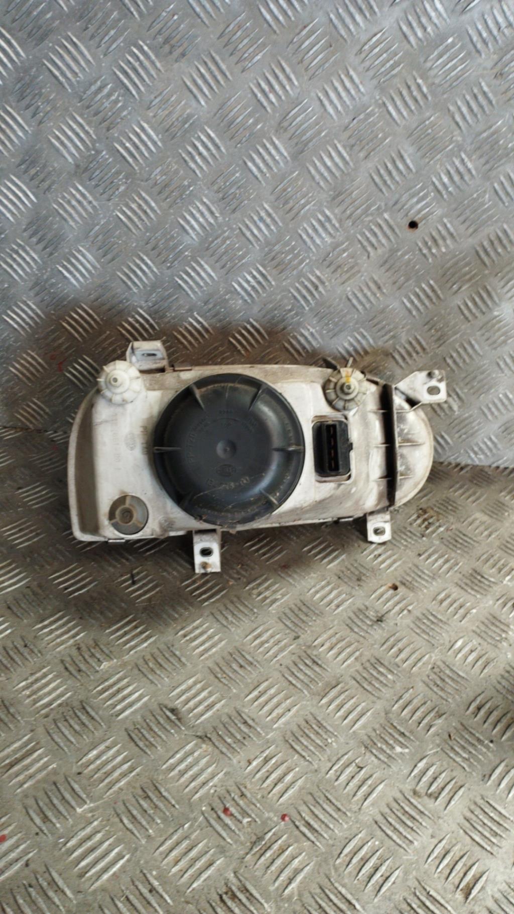 Gruppo ottico anteriore principale sinistro (luci)(faro) VOLKSWAGEN GOLF 3 Gasolina - 1