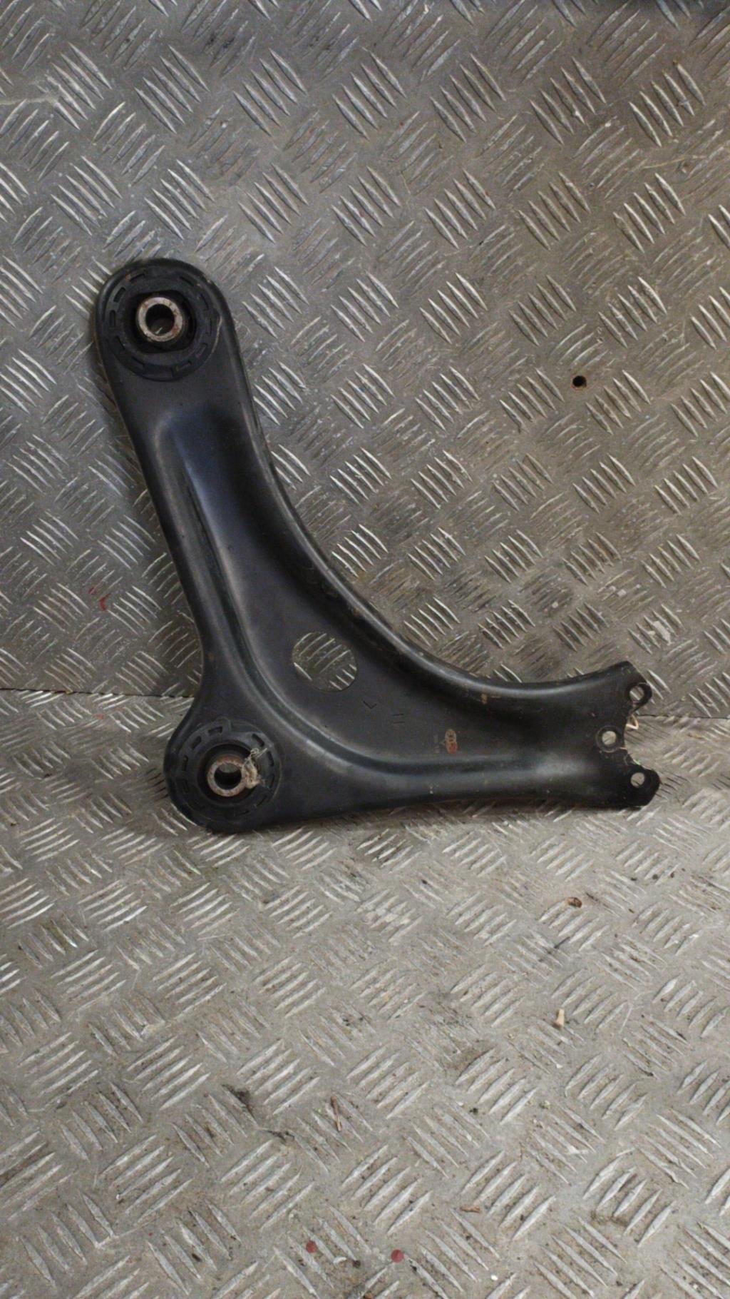 Triangle avant droit CITROEN C3 1 PHASE 1 Diesel - 1