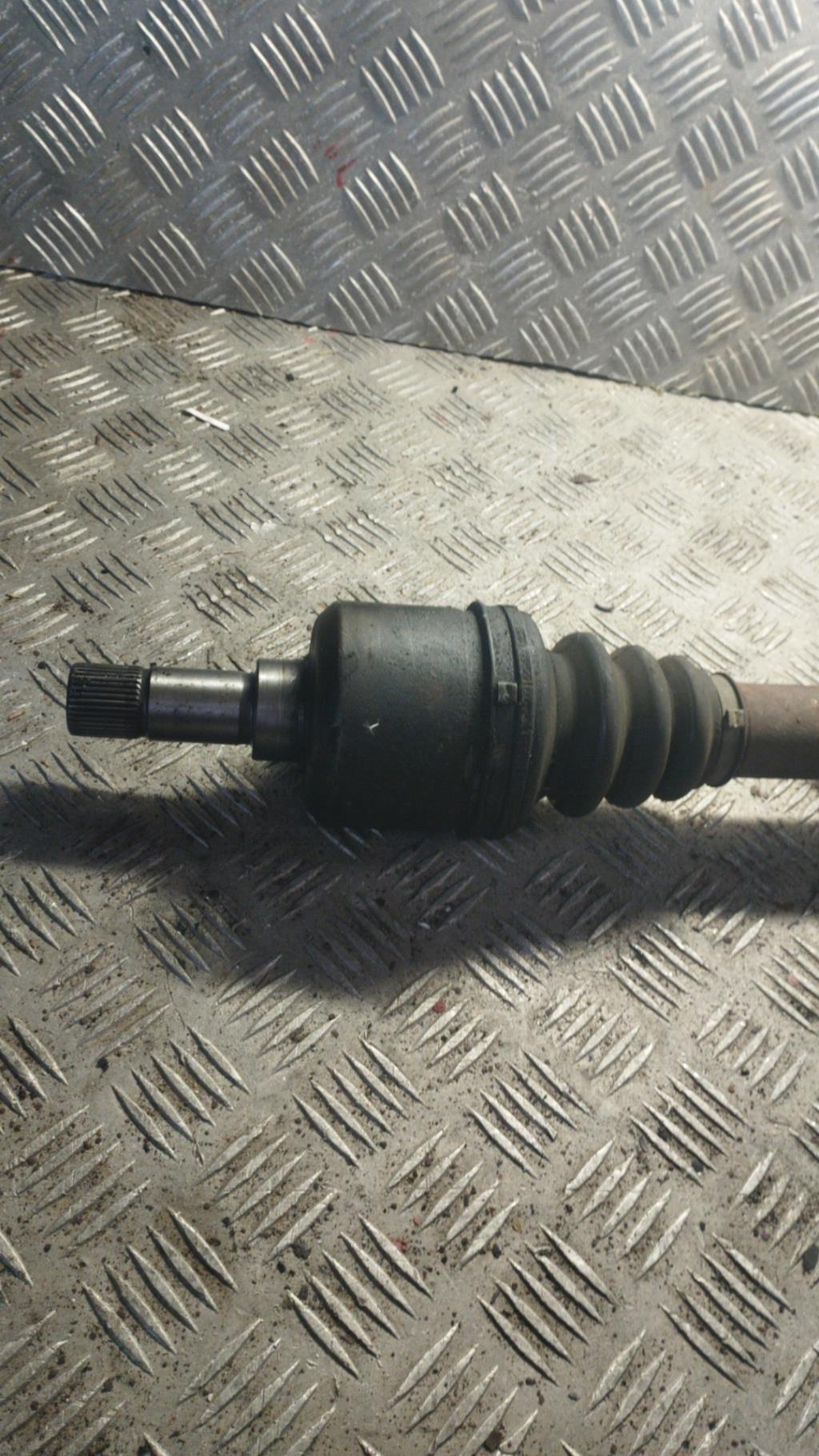 Giunto cardanico albero di trasmissione sinistro CITROEN C5 1 PHASE 1 Diésel - 1