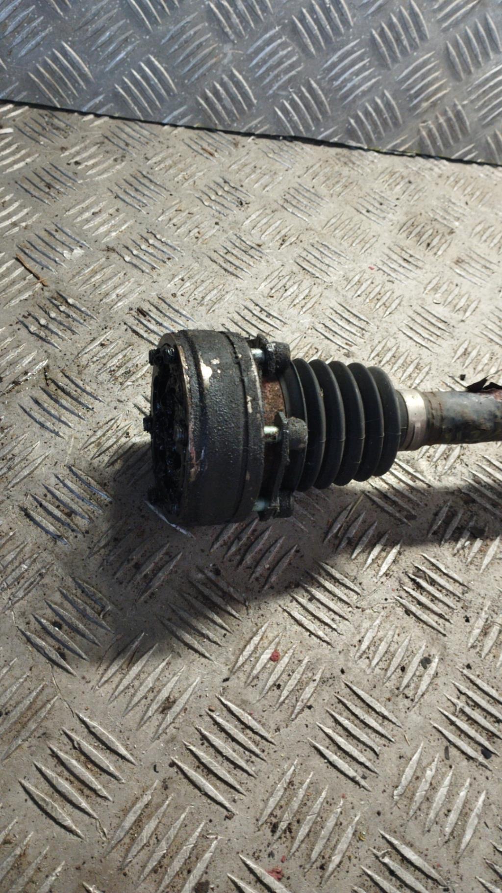Giunto cardanico albero di trasmissione sinistro VOLKSWAGEN POLO 3 PHASE 1 Gasolina - 1