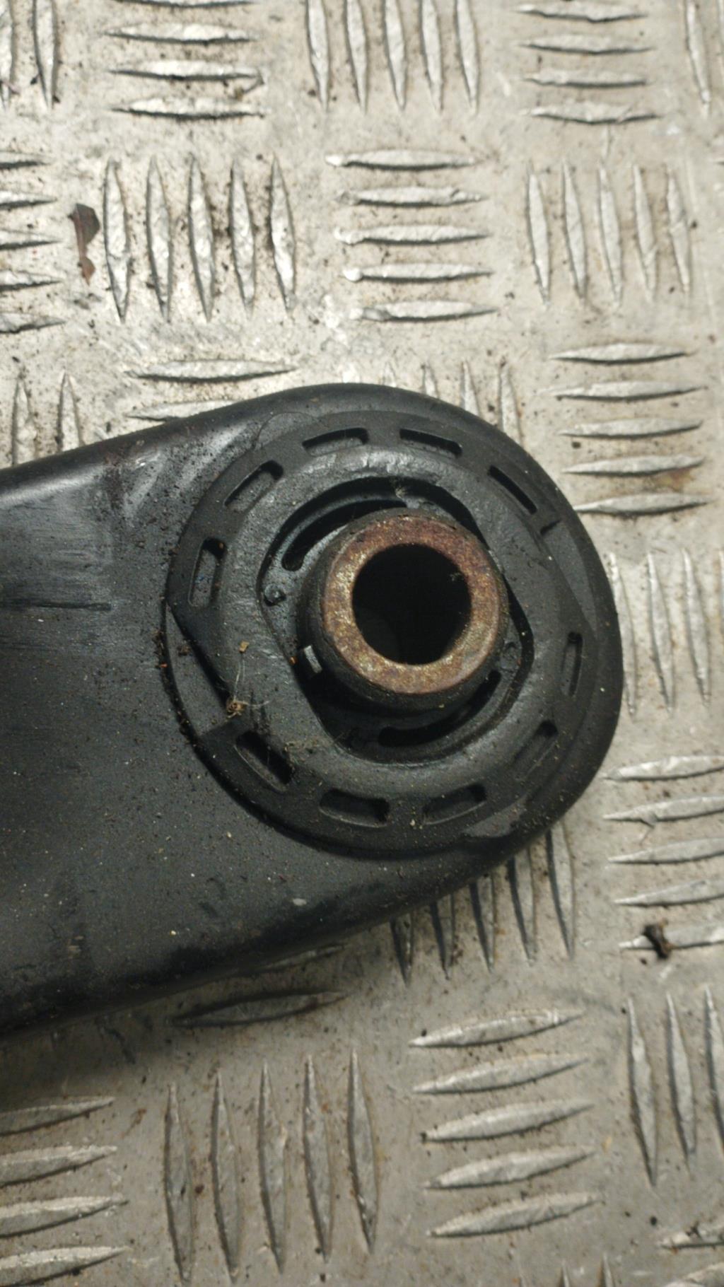 Triangle avant gauche CITROEN C3 1 PHASE 1 Diesel - 1