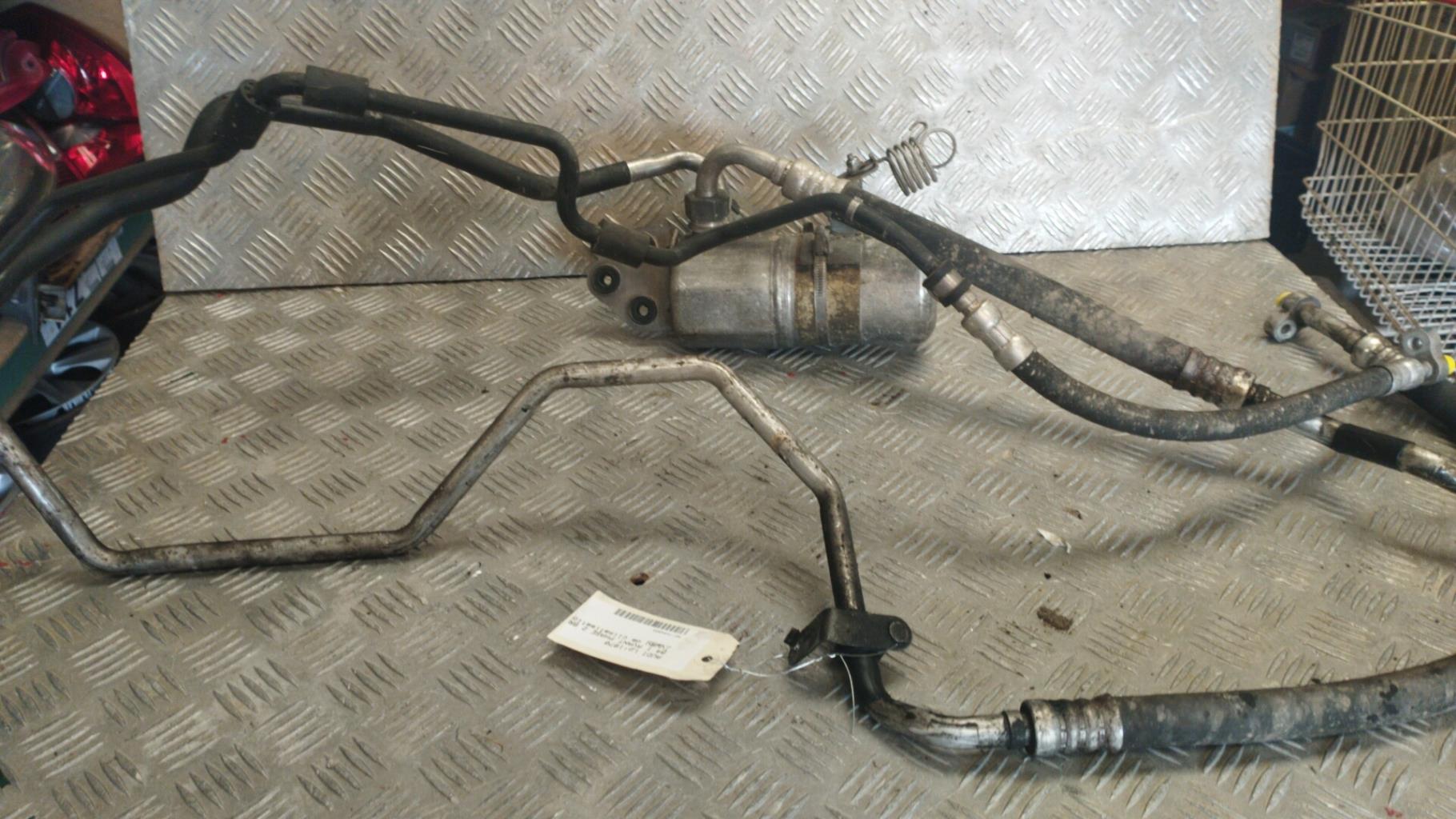 Tuyau de climatisation AUDI A4 1 AVANT PHASE 2 BREAK Diesel - 1