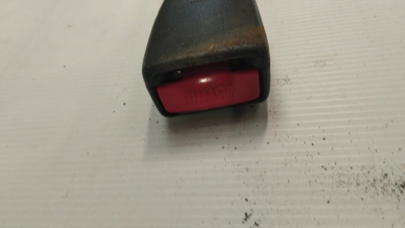Aggancio cintura sicurezza posteriore sinistro TOYOTA COROLLA 10 PHASE 2 Diésel - 1
