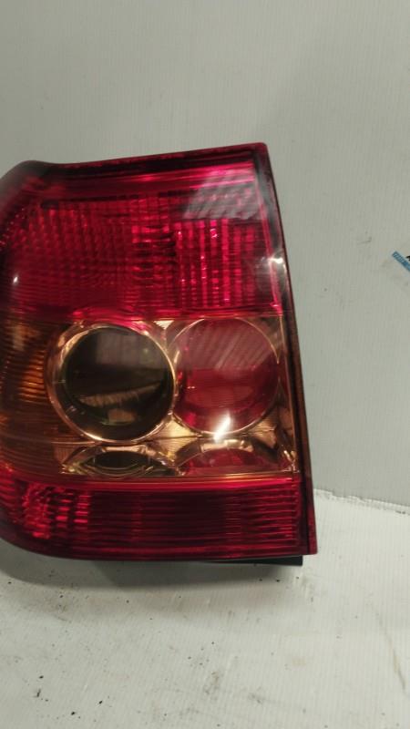 Fanale posteriore principale destro (luci) TOYOTA COROLLA 10 PHASE 2 Diésel - 1