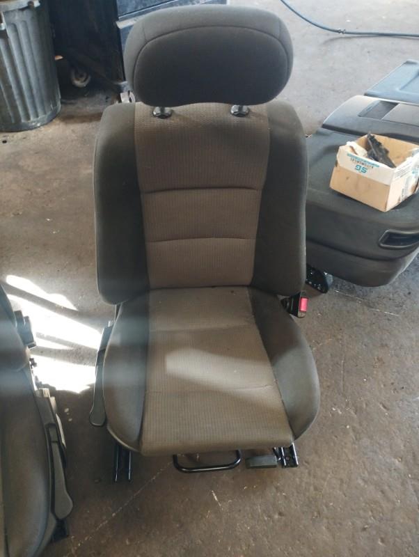 Siege avant droit OPEL ZAFIRA A PHASE 2 Diesel - 1