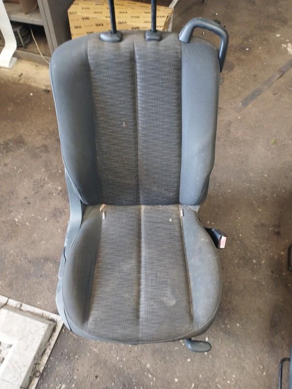 Siege avant droit RENAULT SCENIC 2 PHASE 2 Diesel - 1
