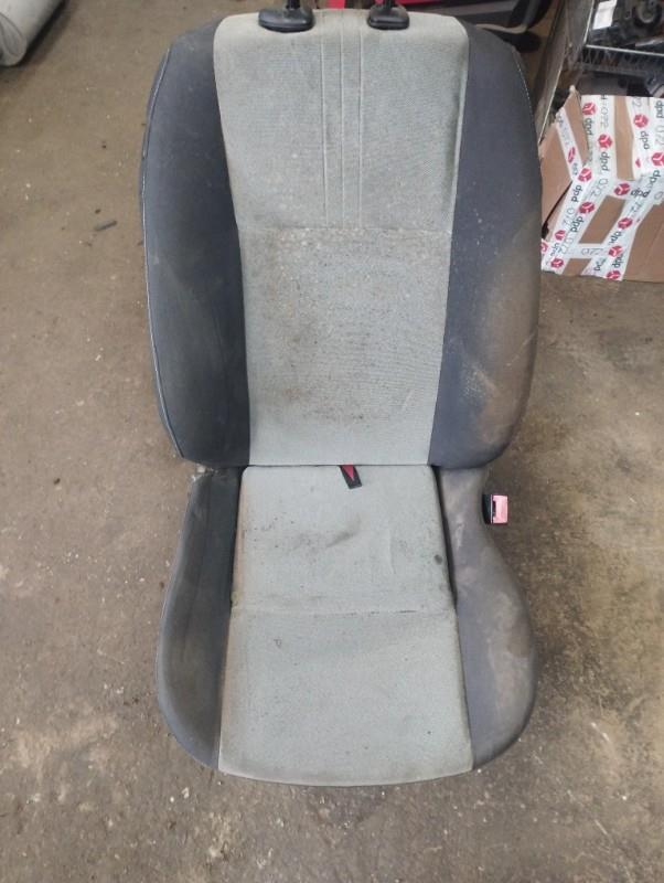 Siege avant droit RENAULT GRAND MODUS PHASE 2 Diesel - 1