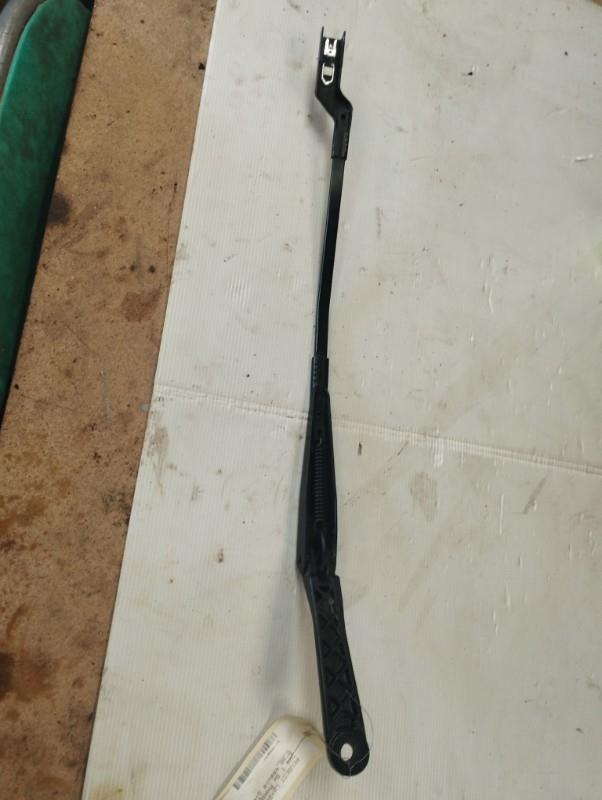 Braccio tergicristallo anteriore destro PEUGEOT 308 1 SW PHASE 1 BREAK Gasolina - 1
