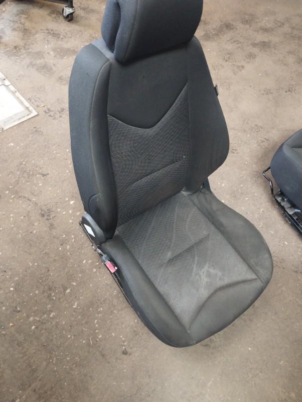 Sedile lato guida PEUGEOT 308 1 SW PHASE 1 BREAK Gasolina - 1