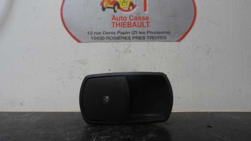 Interruttore lavacristalli anteriore destro OPEL CORSA D  - 1
