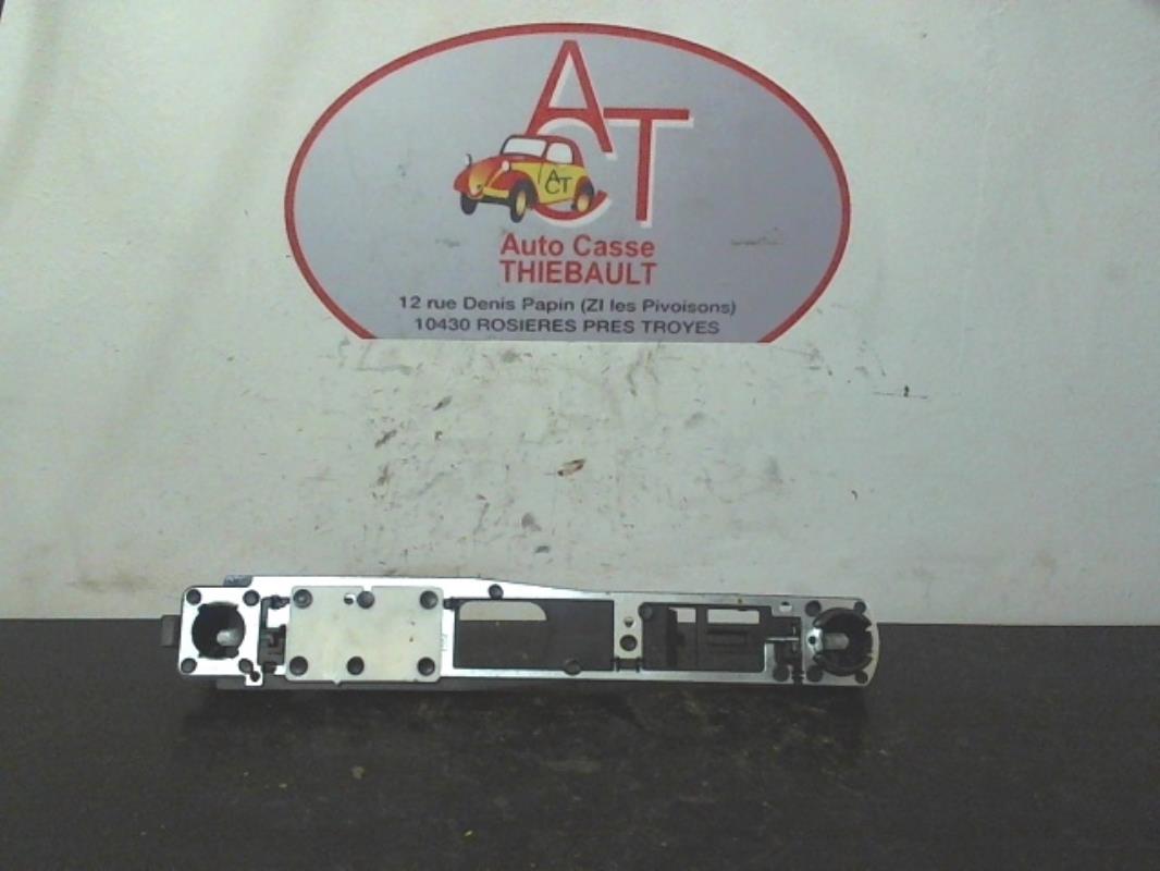 Base portalampade fanale posteriore destro CITROEN C5 1 PHASE 2 Diésel - 1
