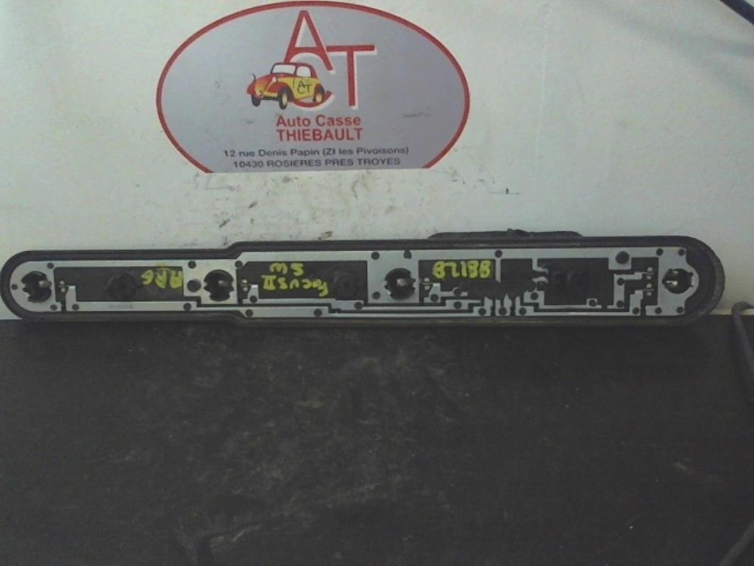 Base portalampade fanale posteriore sinistro FORD C-MAX 1 PHASE 2 Diésel - 1