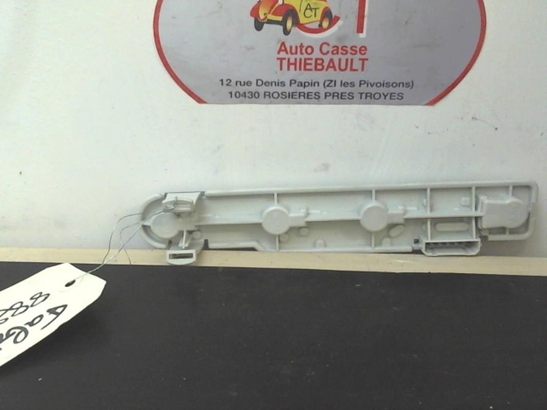Base portalampade fanale posteriore sinistro SKODA FABIA 1 PHASE 2 Diésel - 1