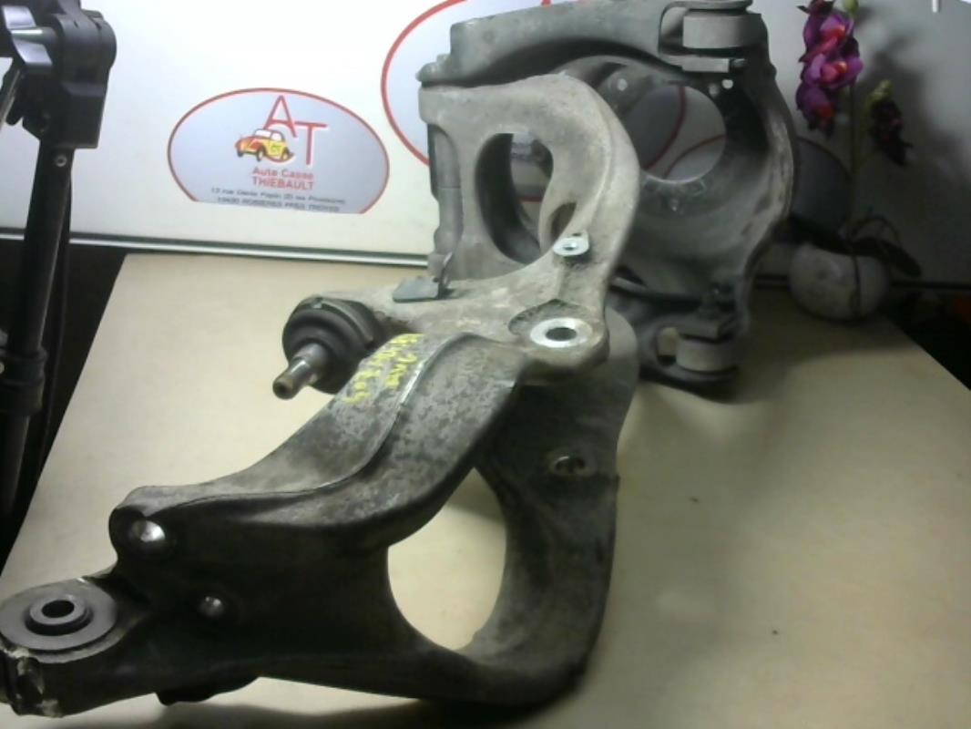 Braccio sospensione inferiore anteriore sinistro PEUGEOT 407 PHASE 1 Diésel - 1