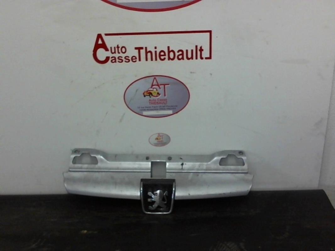 Calandre PEUGEOT 406 PHASE 1  - 1