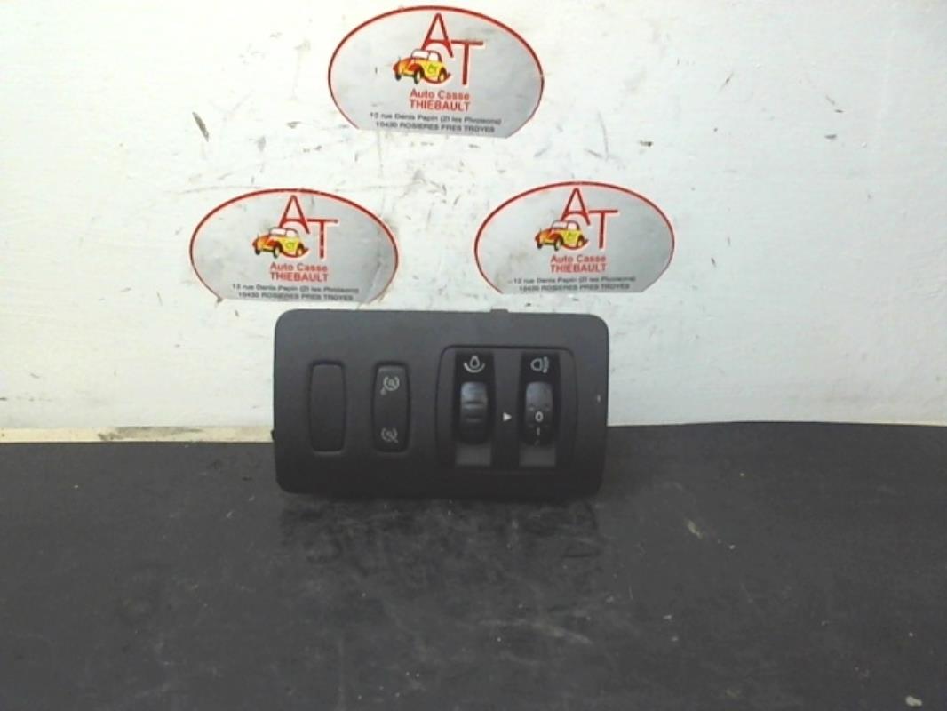 Commande de reglage hauteur de phare RENAULT CLIO 3 PHASE 1 Diesel - 1
