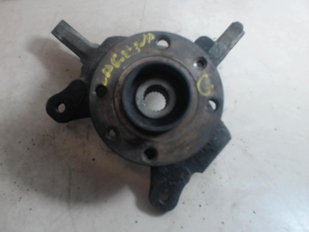 Fusee avant gauche RENAULT LAGUNA 1  - 1