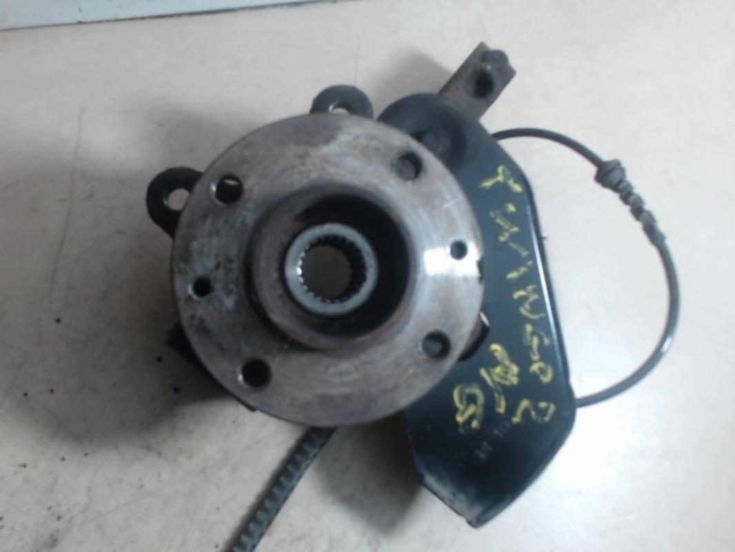 Fusee avant gauche RENAULT TWINGO 2  - 1