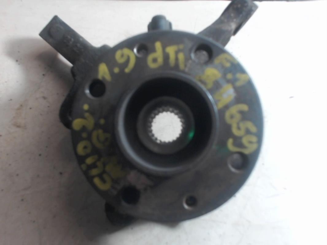 Fusee avant gauche RENAULT CLIO 2 PHASE 1 Diesel - 1
