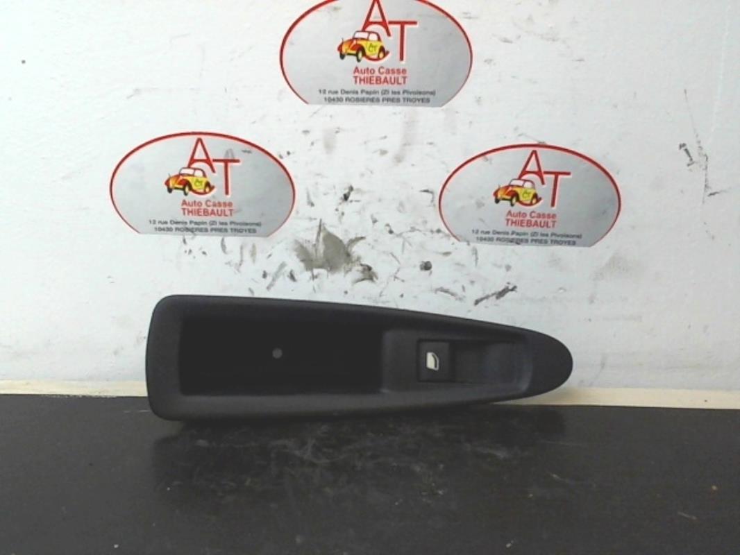 Interruttore lavacristalli posteriore destro PEUGEOT 307 PHASE 2 Diésel - 1