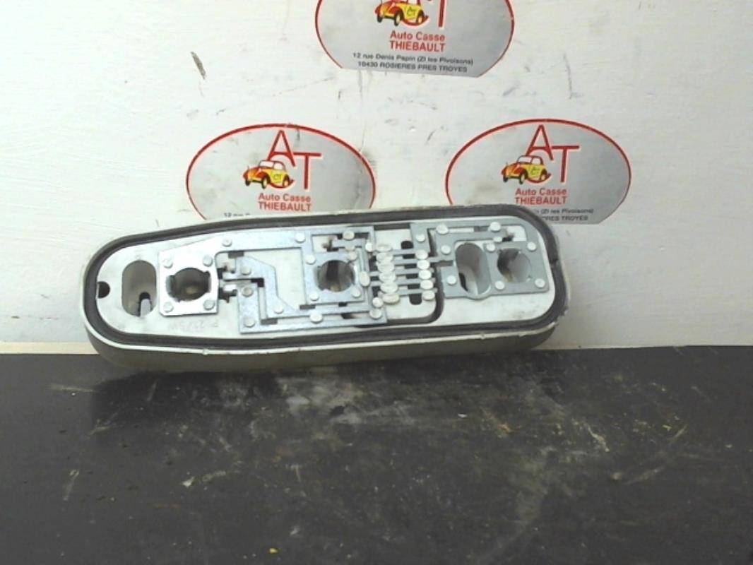 Base portalampade fanale posteriore destro RENAULT TWINGO 1 PHASE 2 Gasolina - 1
