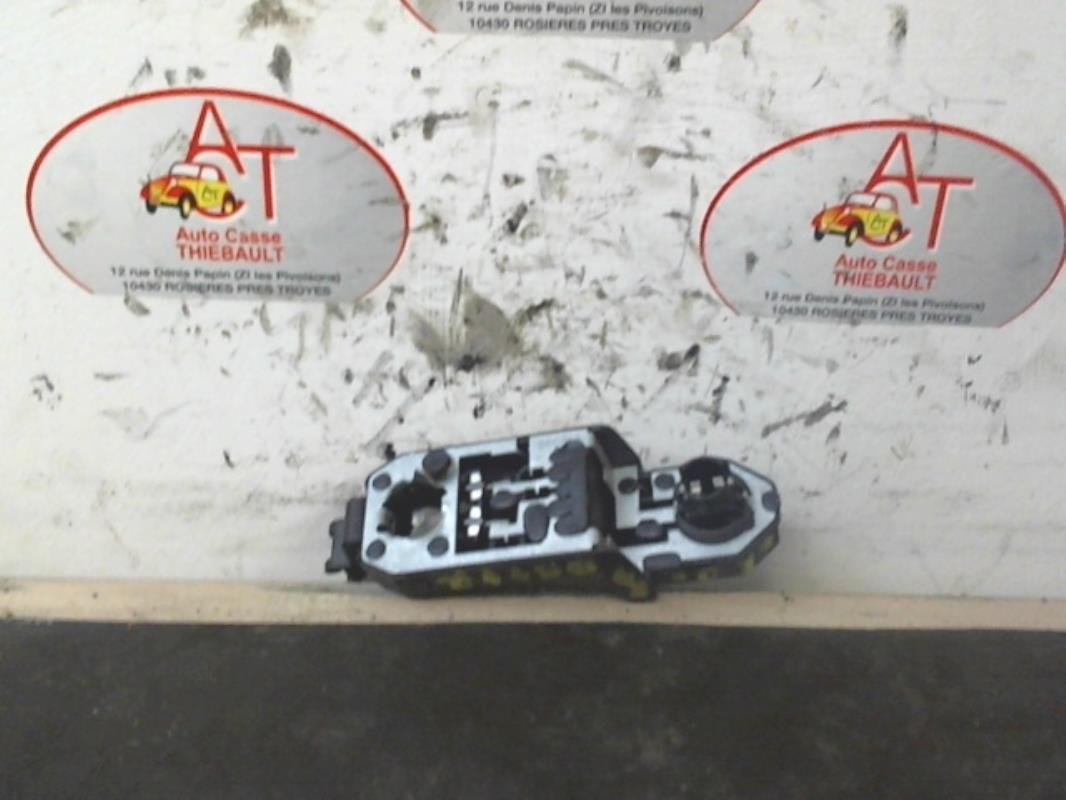Base portalampade fanale posteriore sinistro PEUGEOT 206 PHASE 2 Gasolina - 1