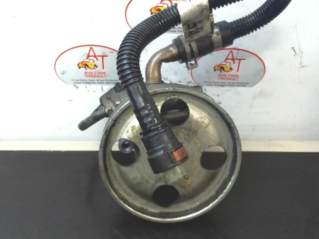 Pompe de direction FORD FIESTA 5  - 1