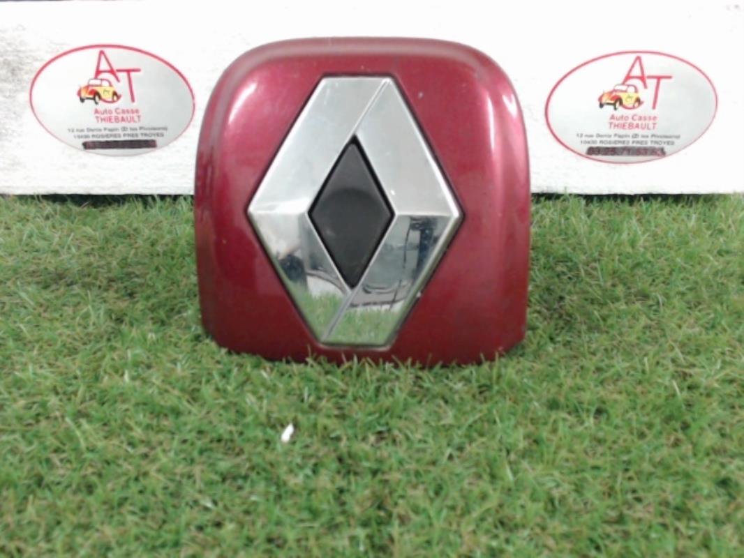 Bouton de coffre RENAULT CLIO 2 PHASE 2  - 1