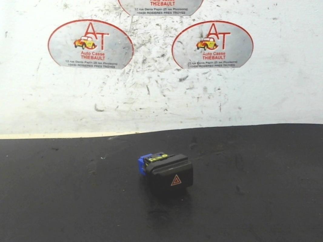 Bouton de warning PEUGEOT 208 1 PHASE 1  - 1