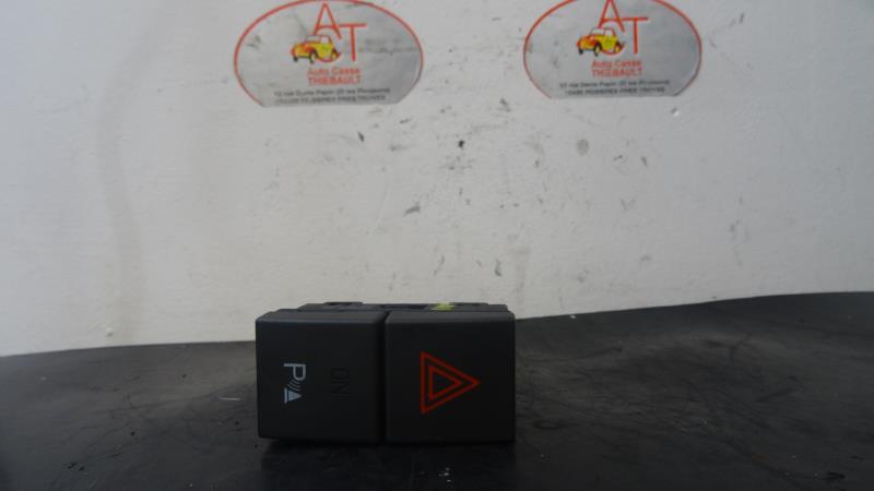 Bouton de warning FORD C-MAX 1 PHASE 2 Diesel - 1