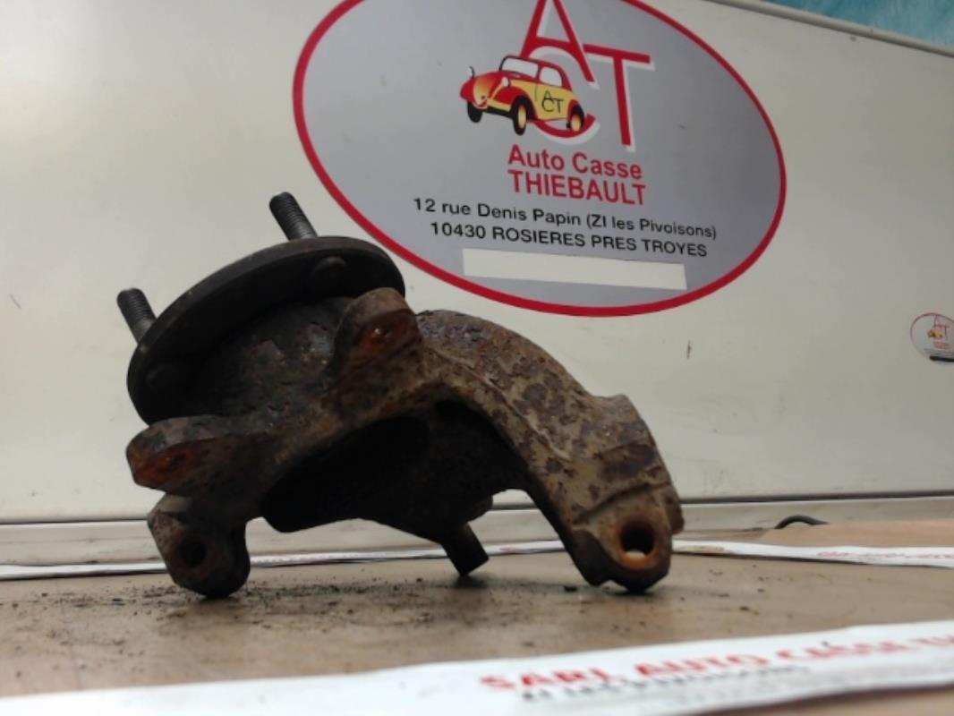 Fusee avant droit FORD KA 1  - 1