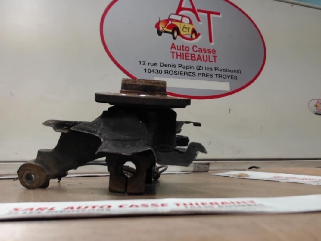Fusee avant droit OPEL CORSA D Diesel - 1