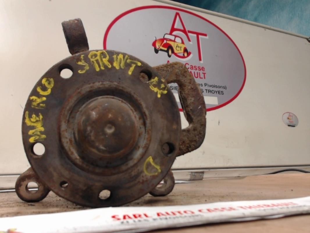 Fusee avant droit MERCEDES   - 1