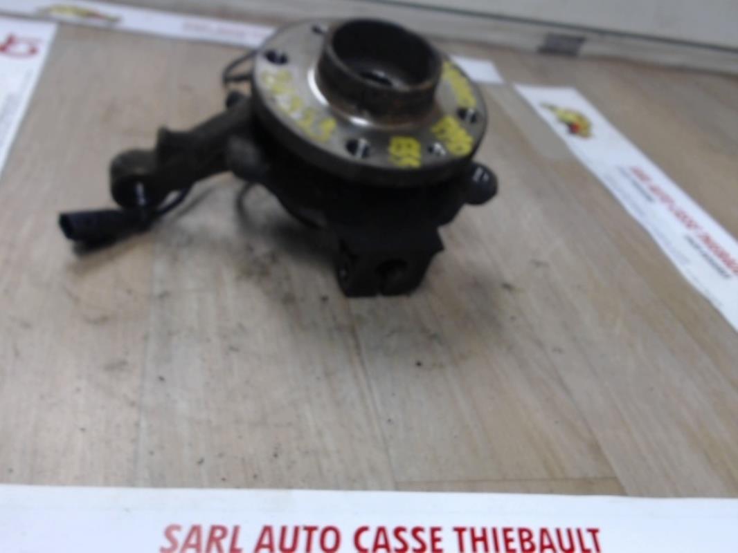 Fusee avant droit RENAULT TWINGO 2 PHASE 1 Essence - 1