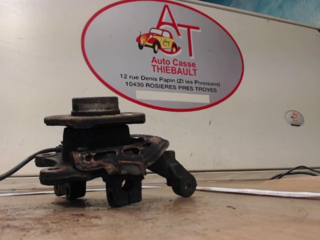 Fusee avant gauche OPEL CORSA C PHASE 2 Essence - 1