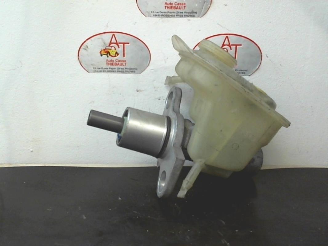 Maitre cylindre (freinage) AUDI A4 3  - 1